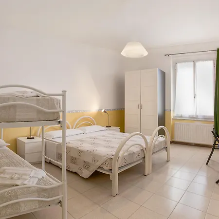 Pozzi Σέστρι Λεβάντε