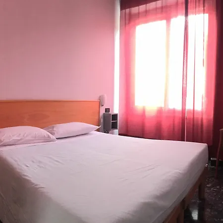 Pozzi 3* Сестри-Леванте